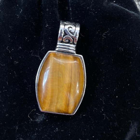 Lia Sophia chocker necklace set - Picture 2 of 9